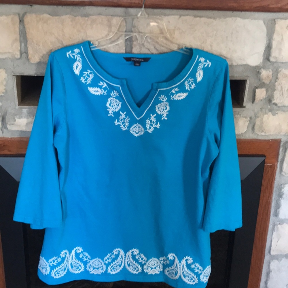 3/4 length sleeve shirt.